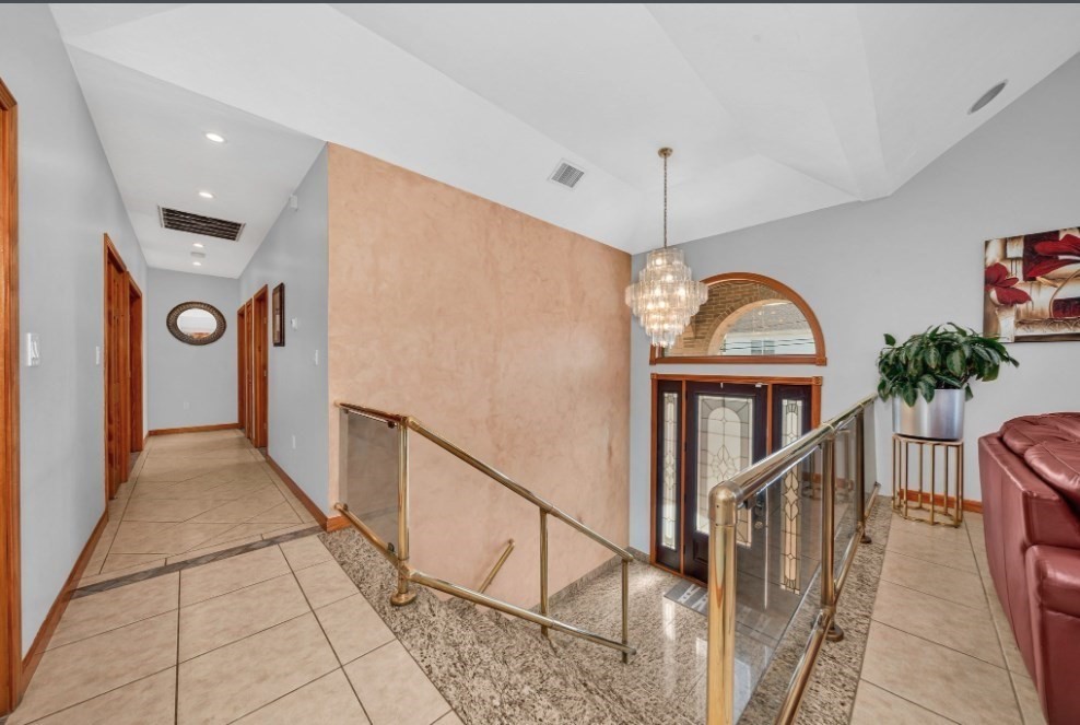33 Tedford Ave Property Photo 31