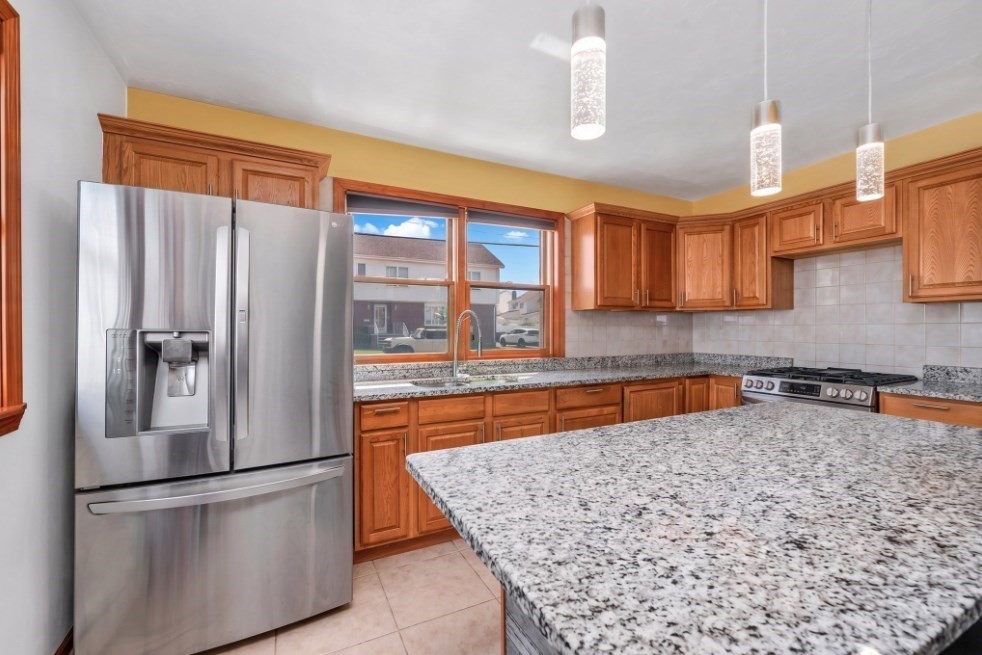 33 Tedford Ave Property Photo 34
