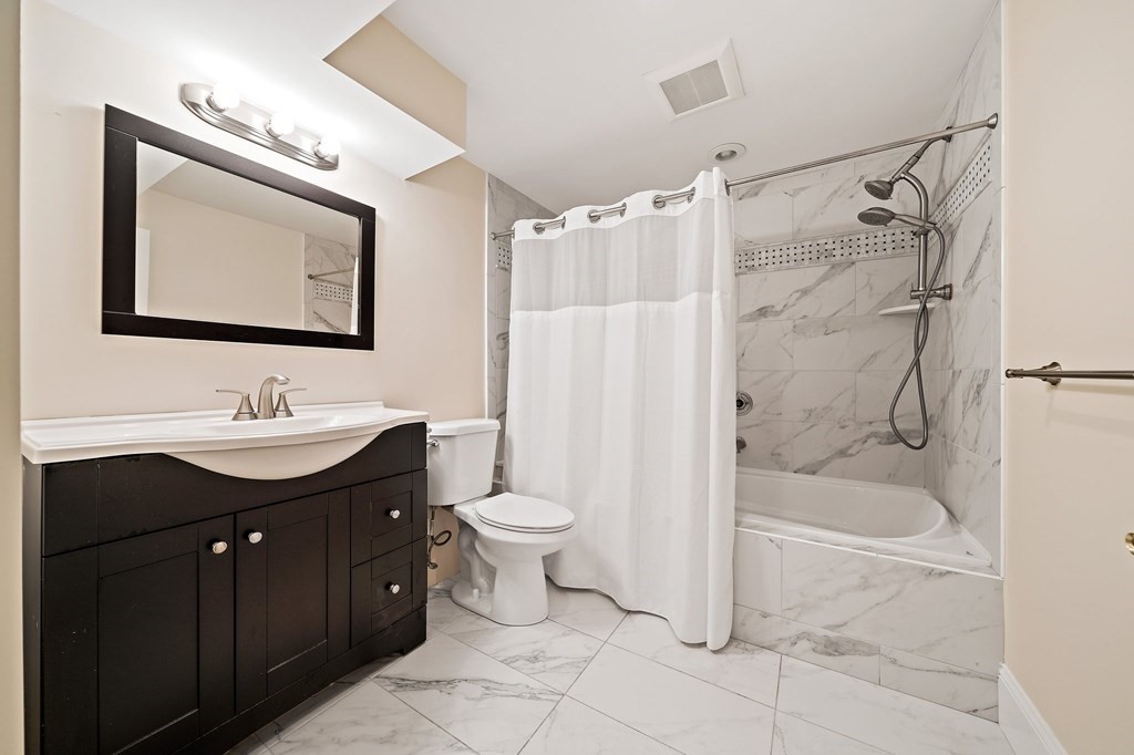 15 Avalon # 1 Property Photo 15