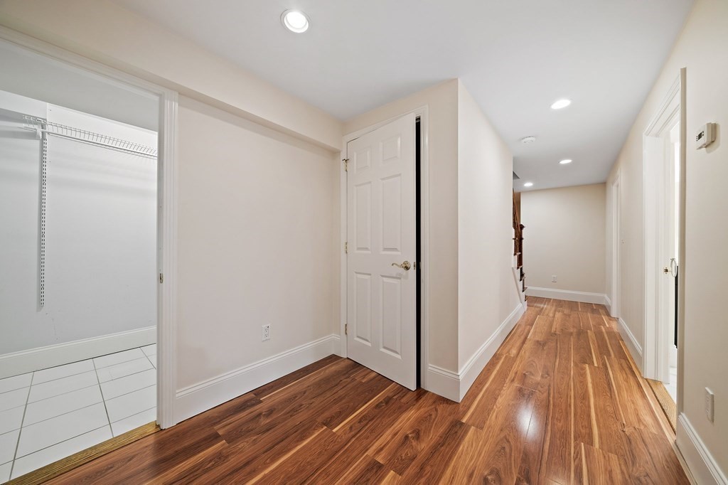 15 Avalon # 1 Property Photo 17