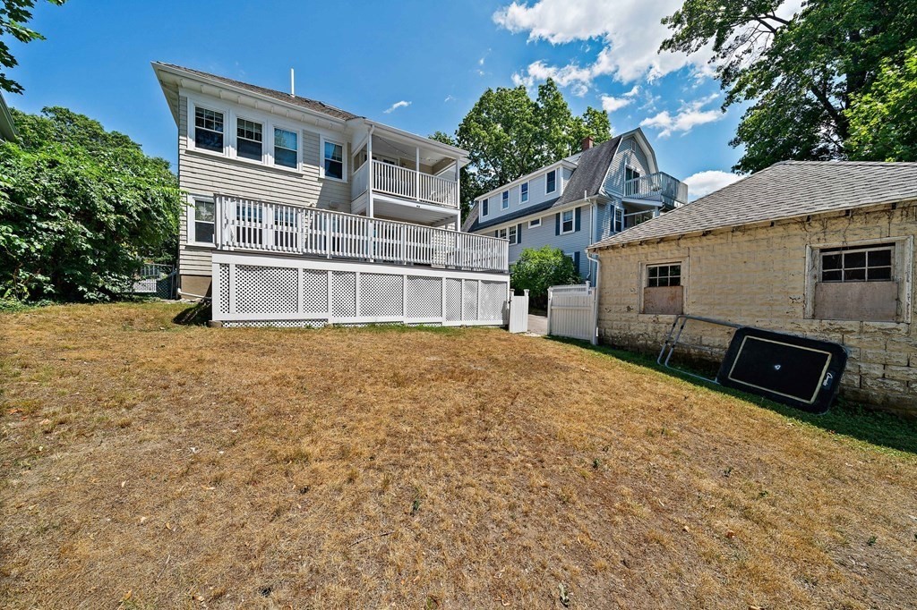 15 Avalon # 1 Property Photo 24