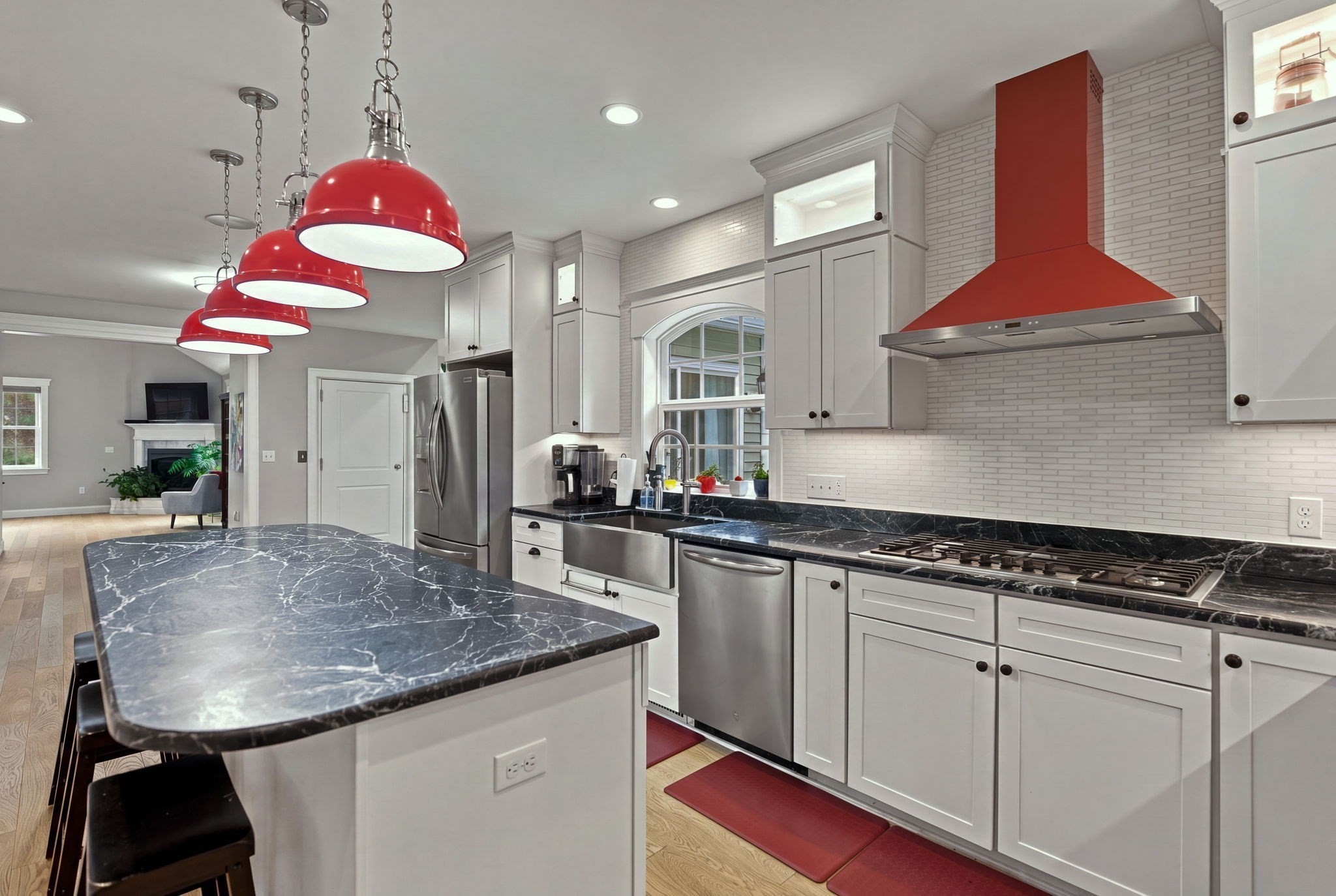 19 Riverside Drive Property Photo 7