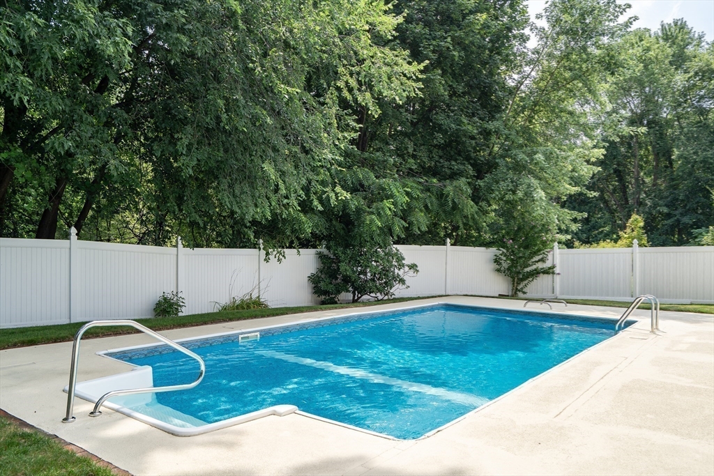 51 Maynard Road Property Photo 25