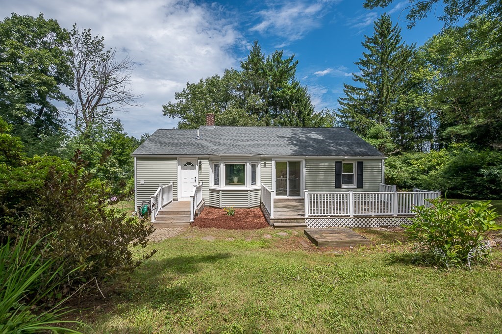 551 Pleasant Street Property Photo 1