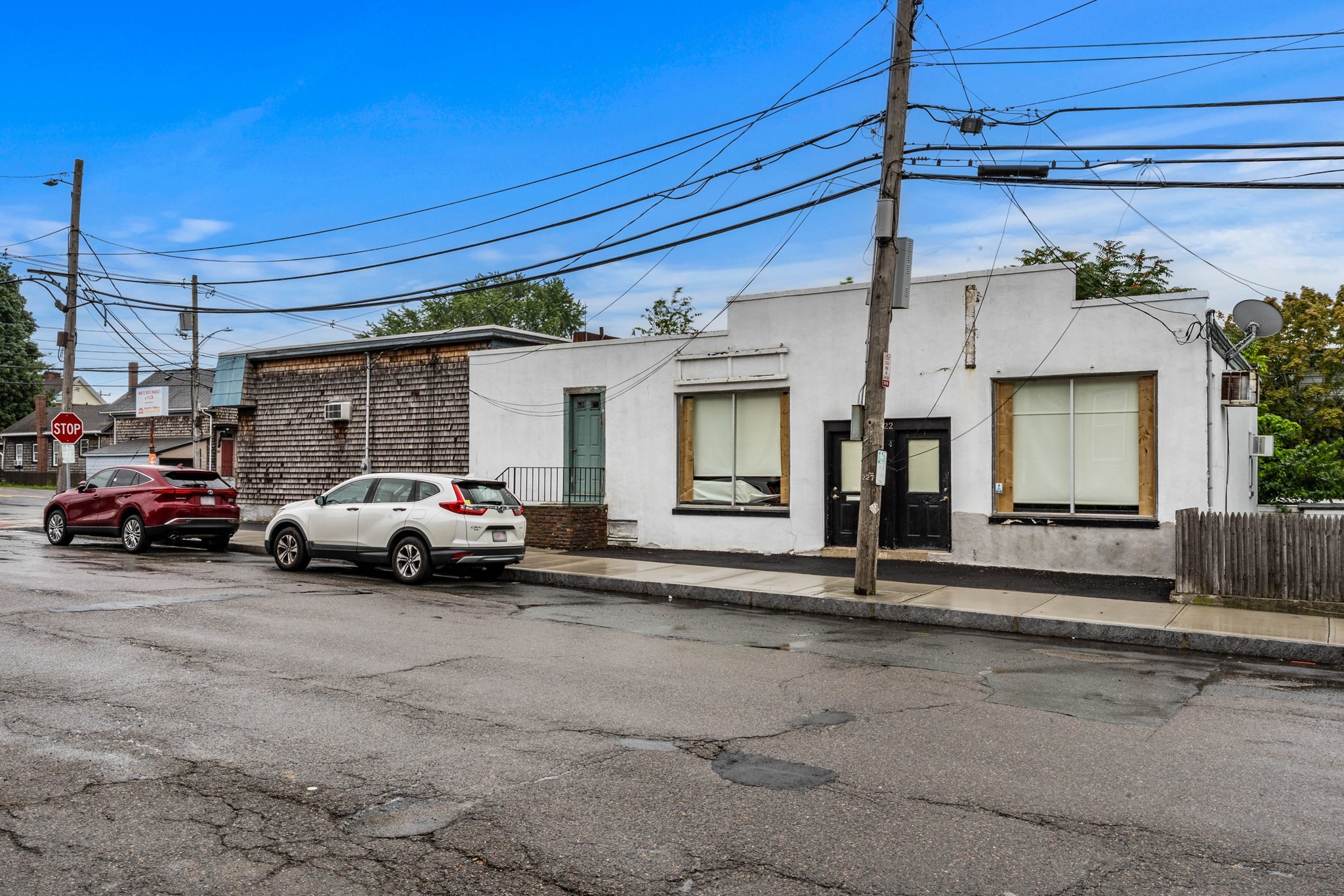 66 Loring Ave Property Photo 6
