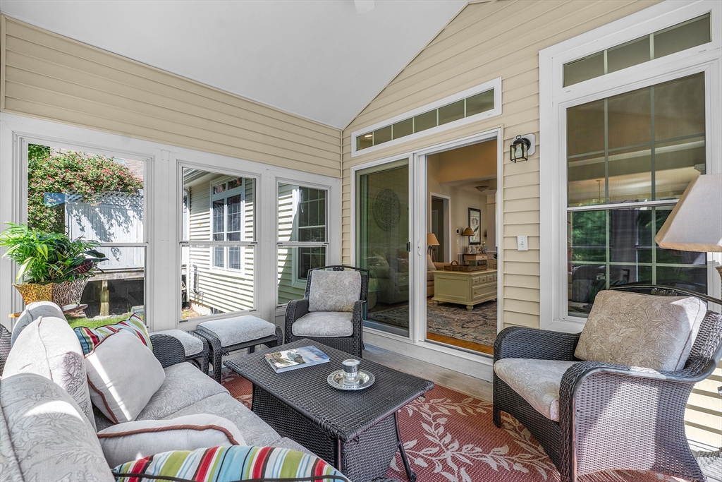 9 Canoe Lndg Property Photo 25