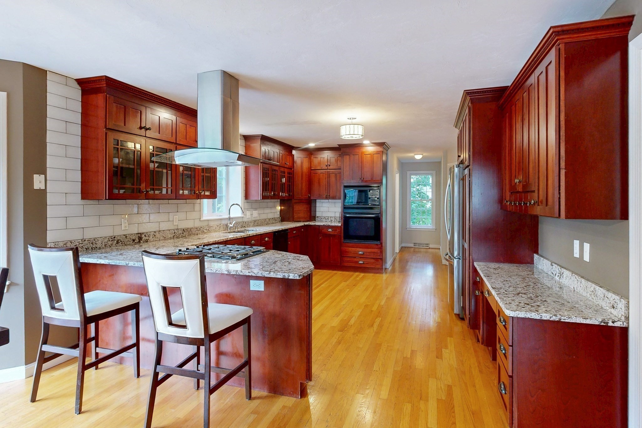 79 Summer St Property Photo 10