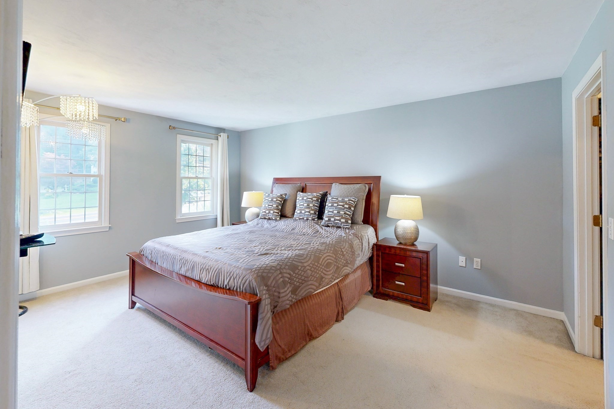 79 Summer St Property Photo 18