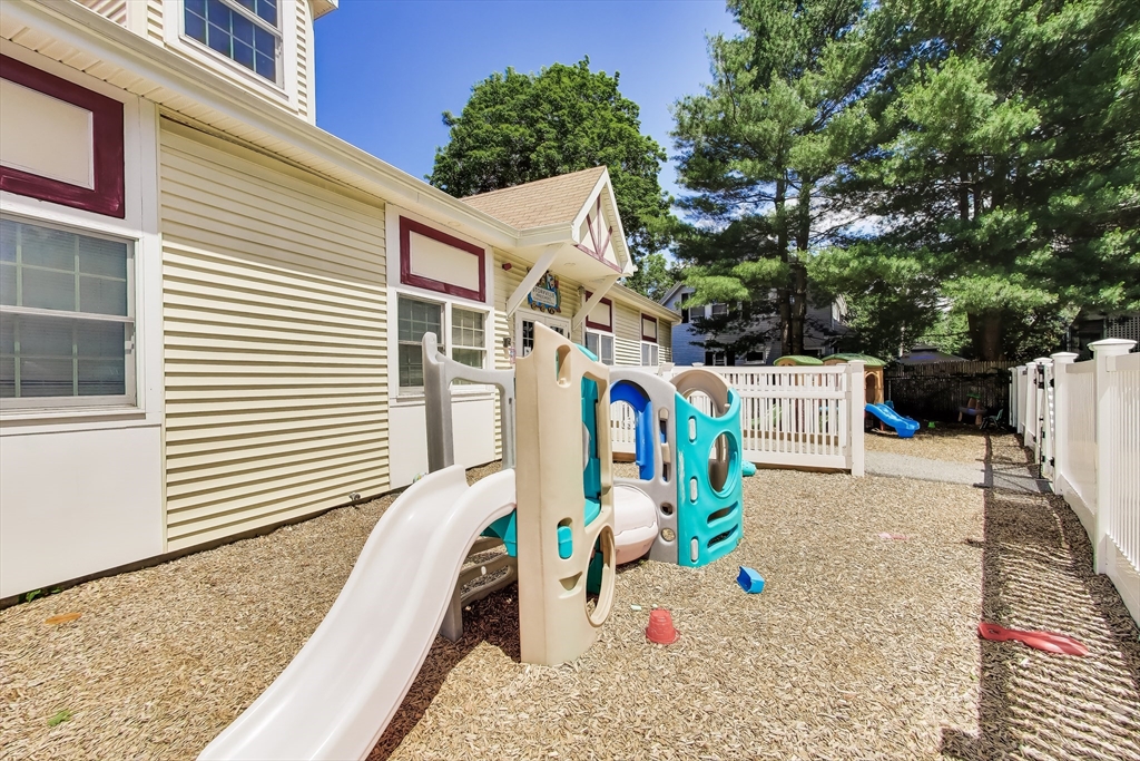 97 Union Street Property Photo 4