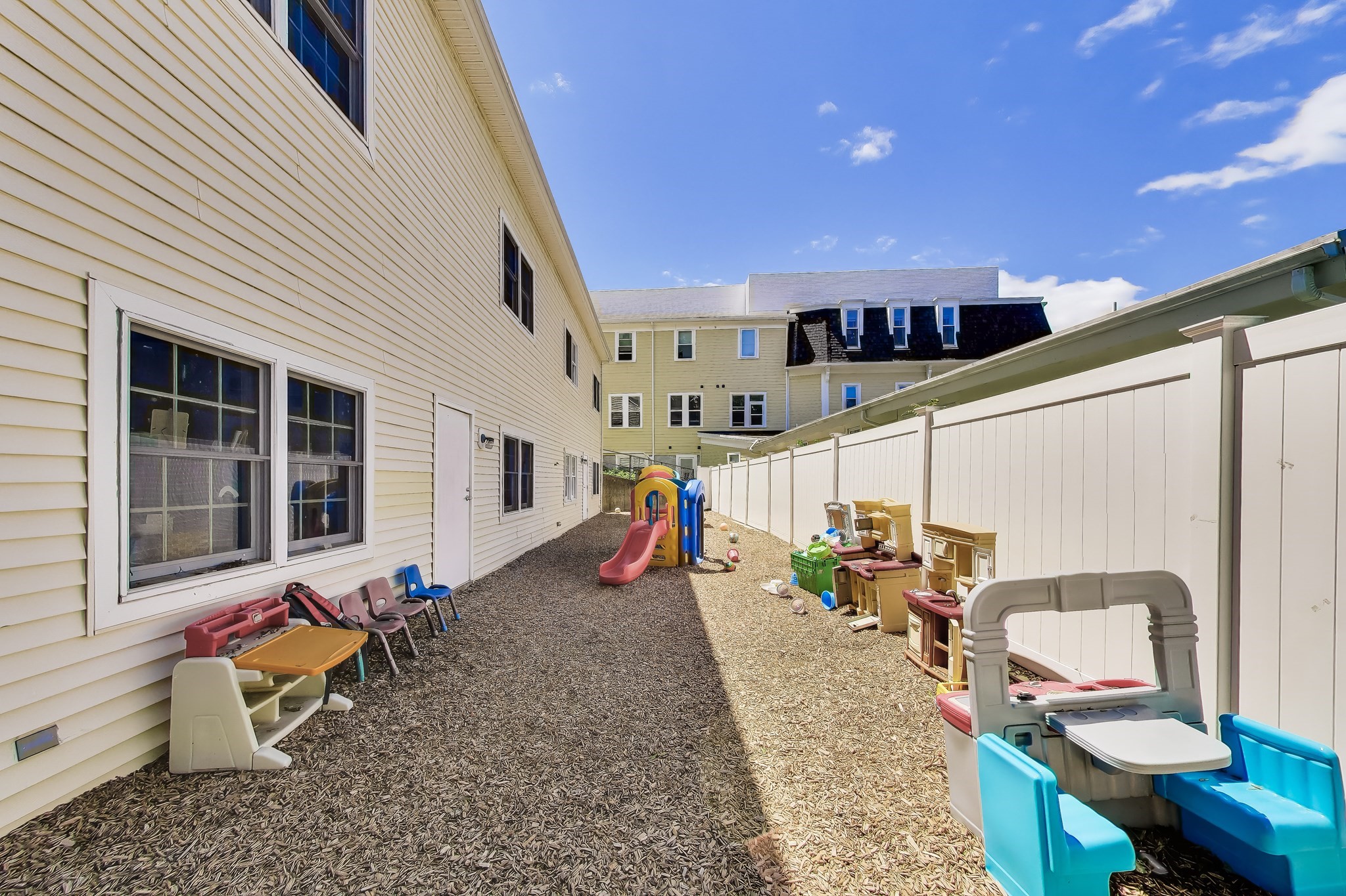 97 Union Street Property Photo 36
