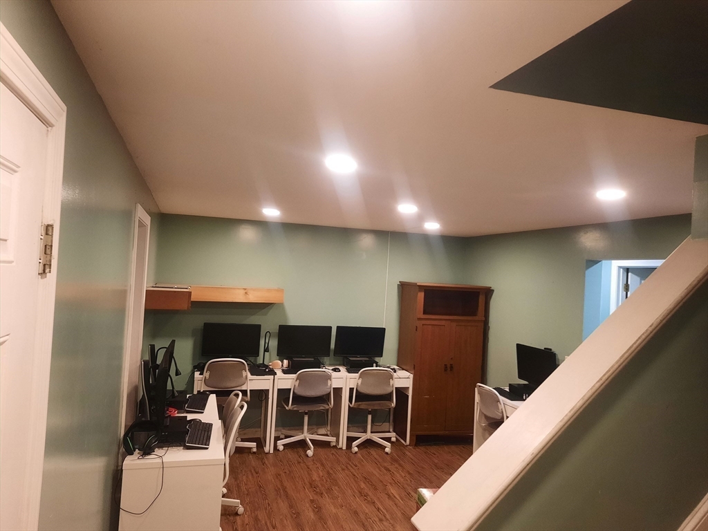 8 Patricks Way Property Photo 5