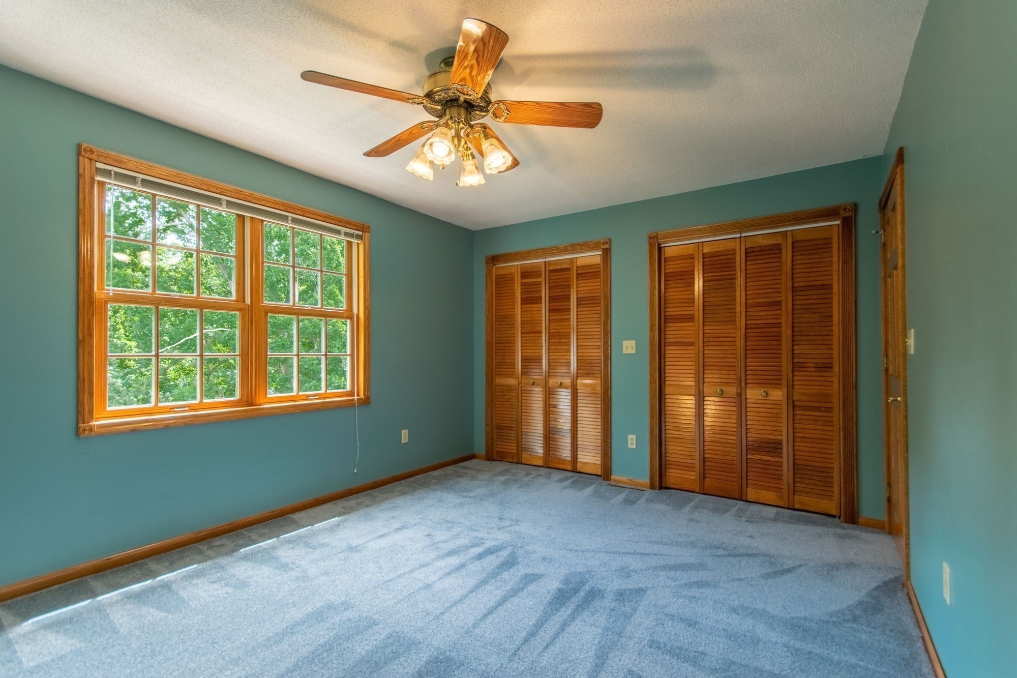20 Nolan Lane Property Photo 23
