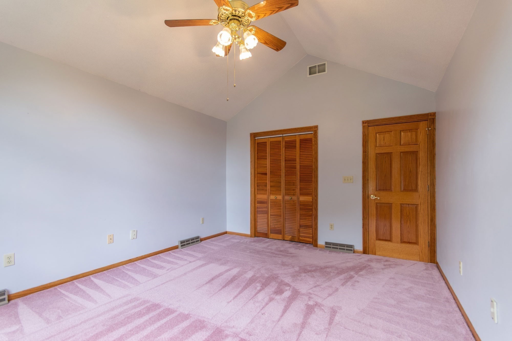 20 Nolan Lane Property Photo 25