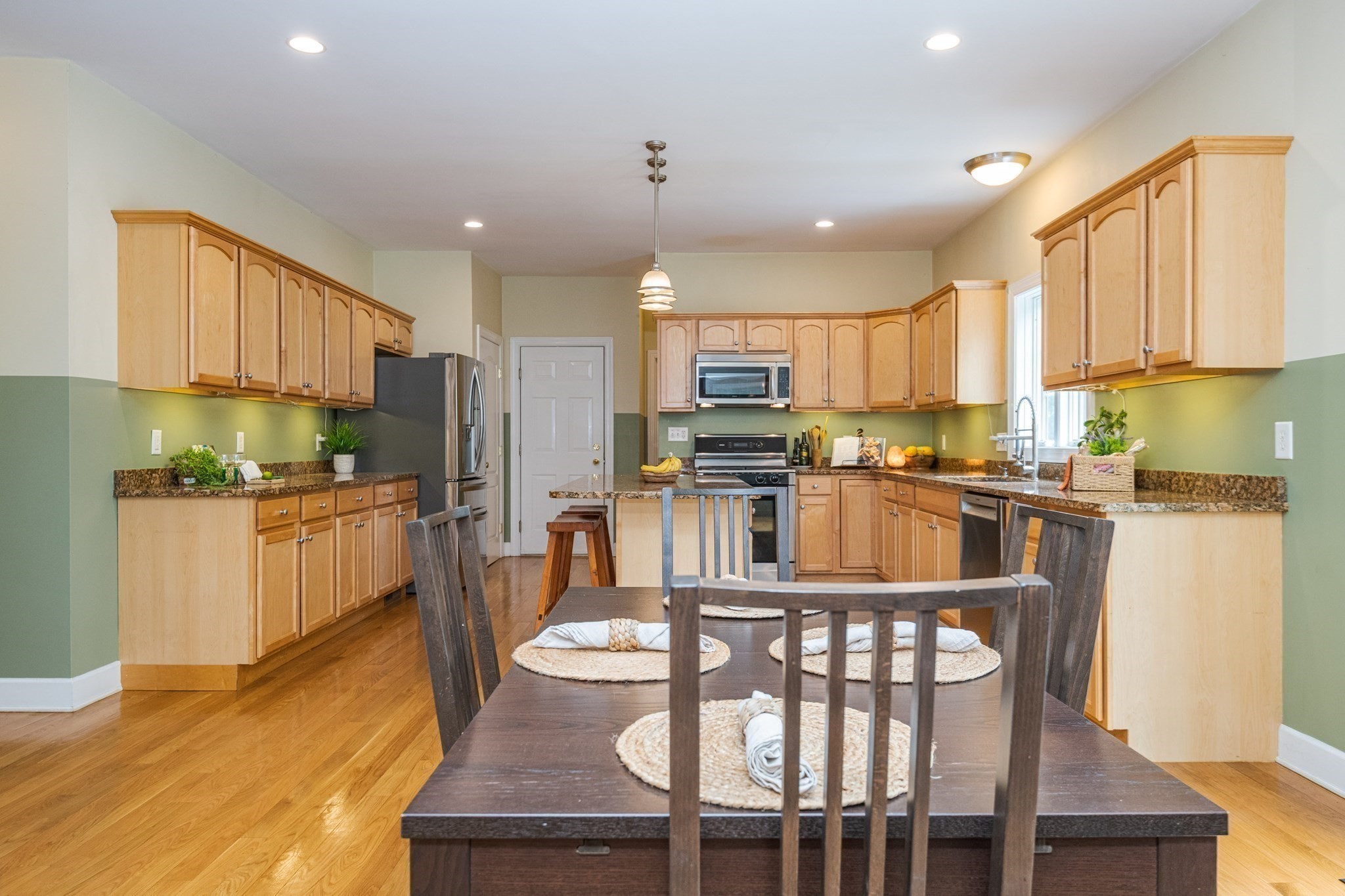 536 Newburyport Tpke Property Photo 14