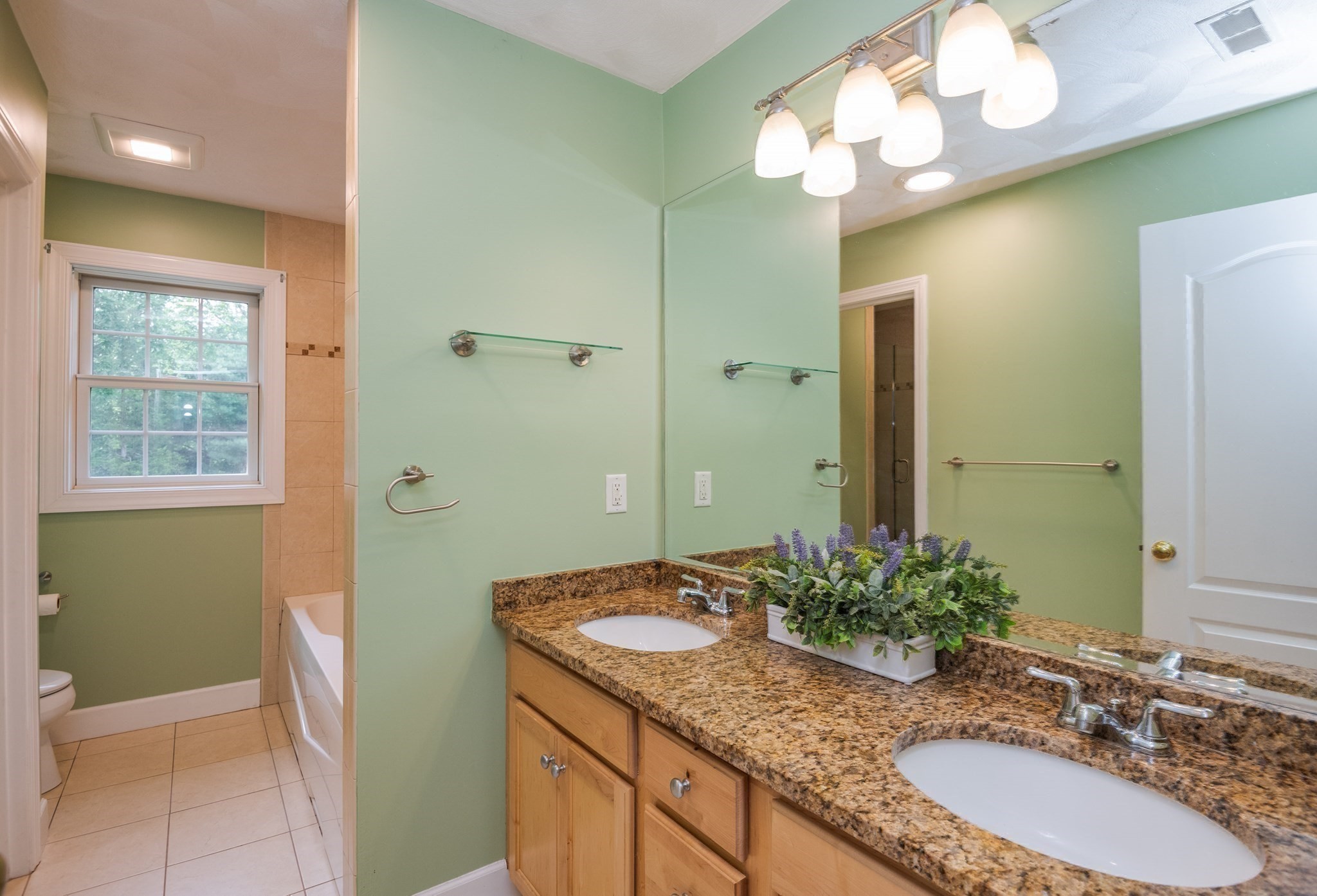 536 Newburyport Tpke Property Photo 28