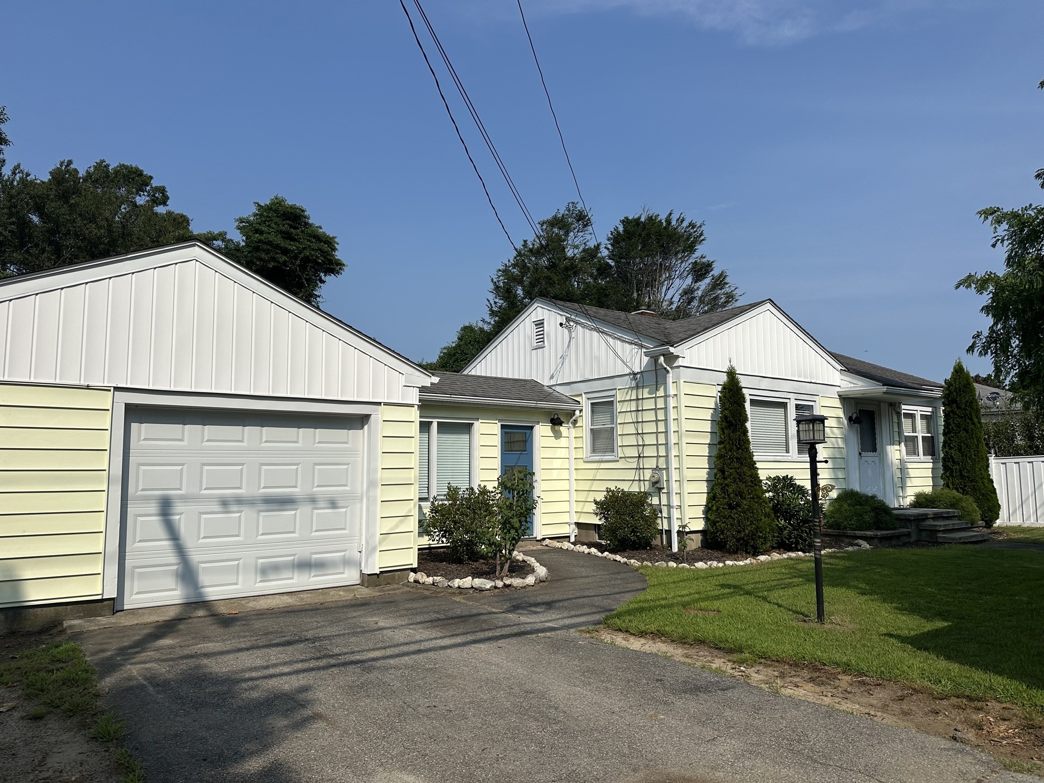 79 Cross Rd. Property Photo 2