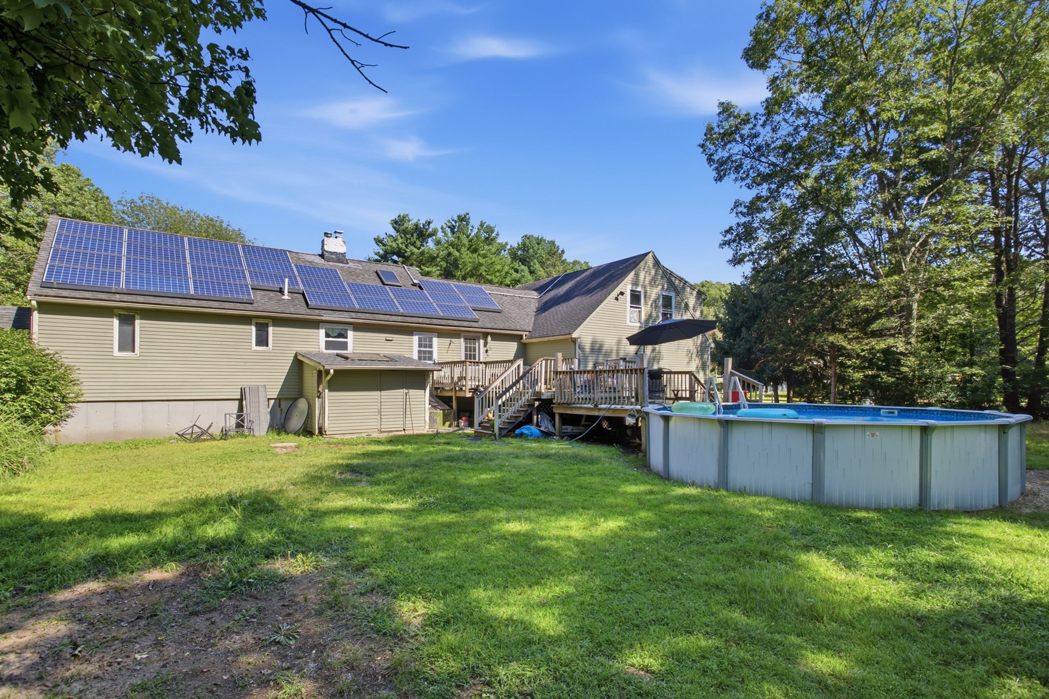 229 Dean St Property Photo 4
