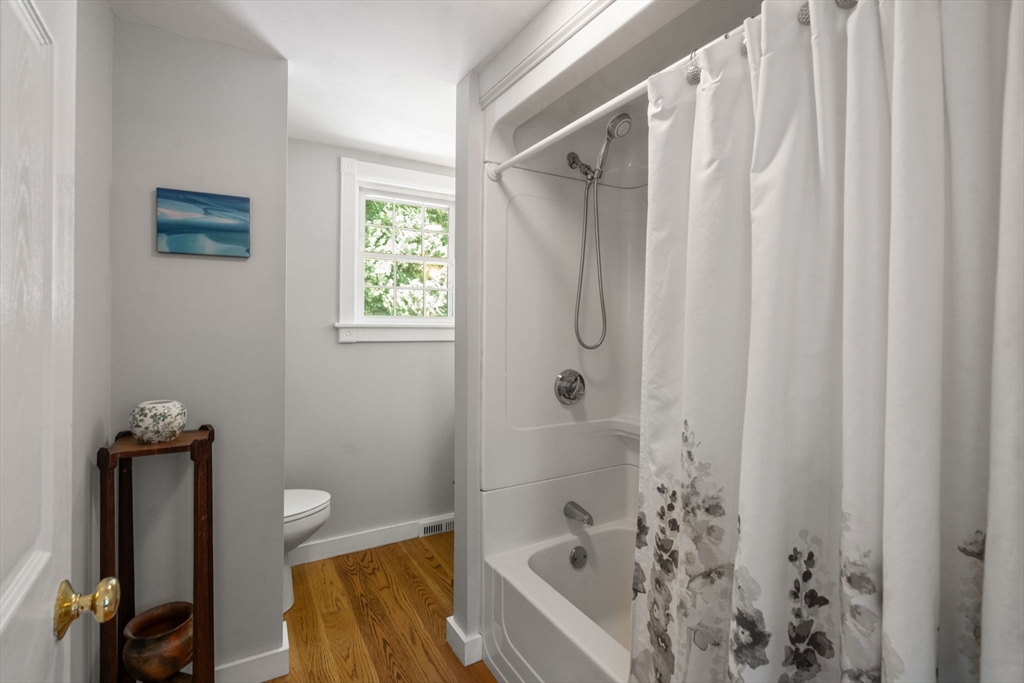 28 Beechwood Ave. Property Photo 18