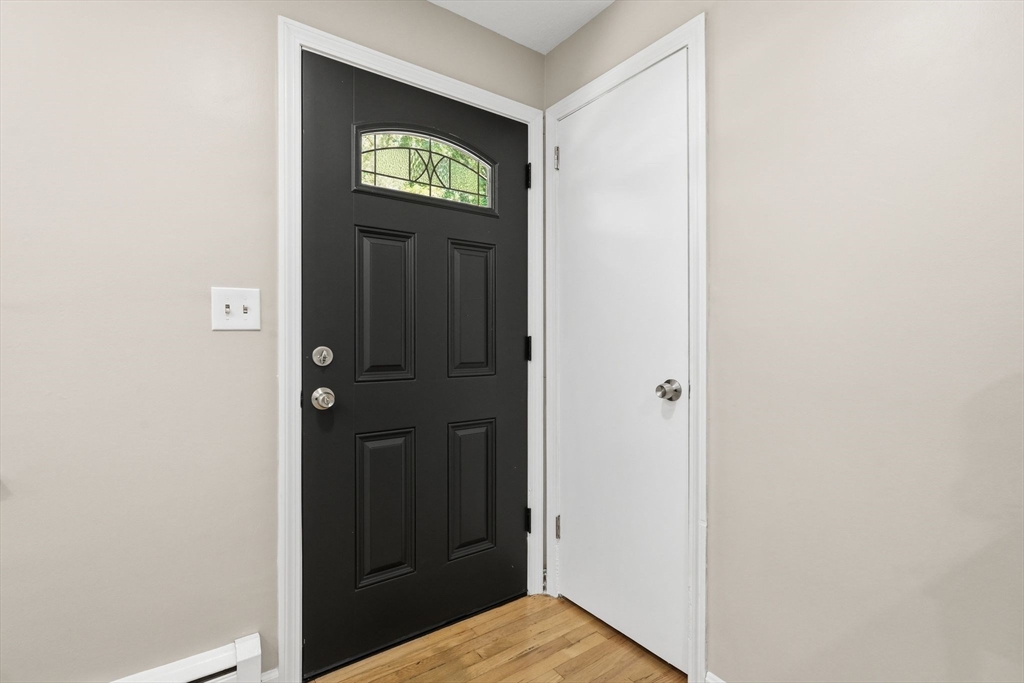 158 Devens St Property Photo 5