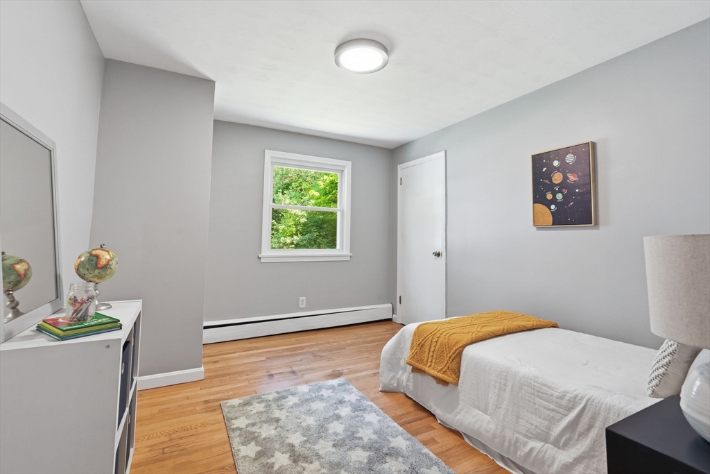 158 Devens St Property Photo 8