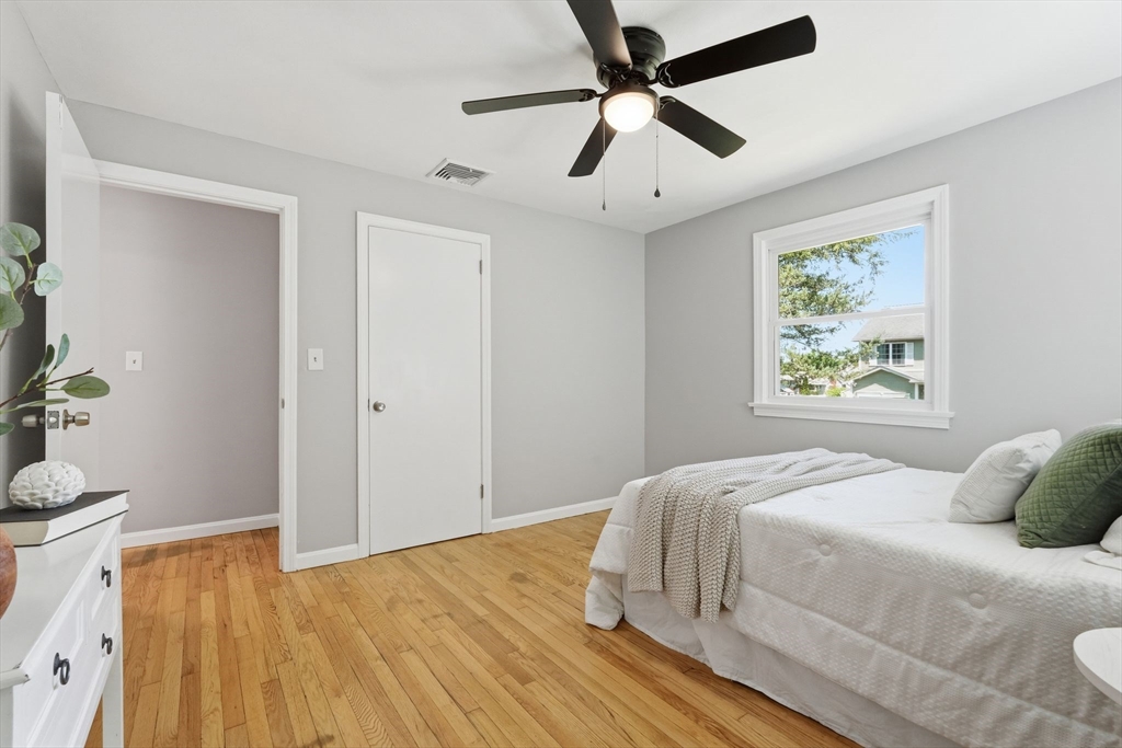 158 Devens St Property Photo 10