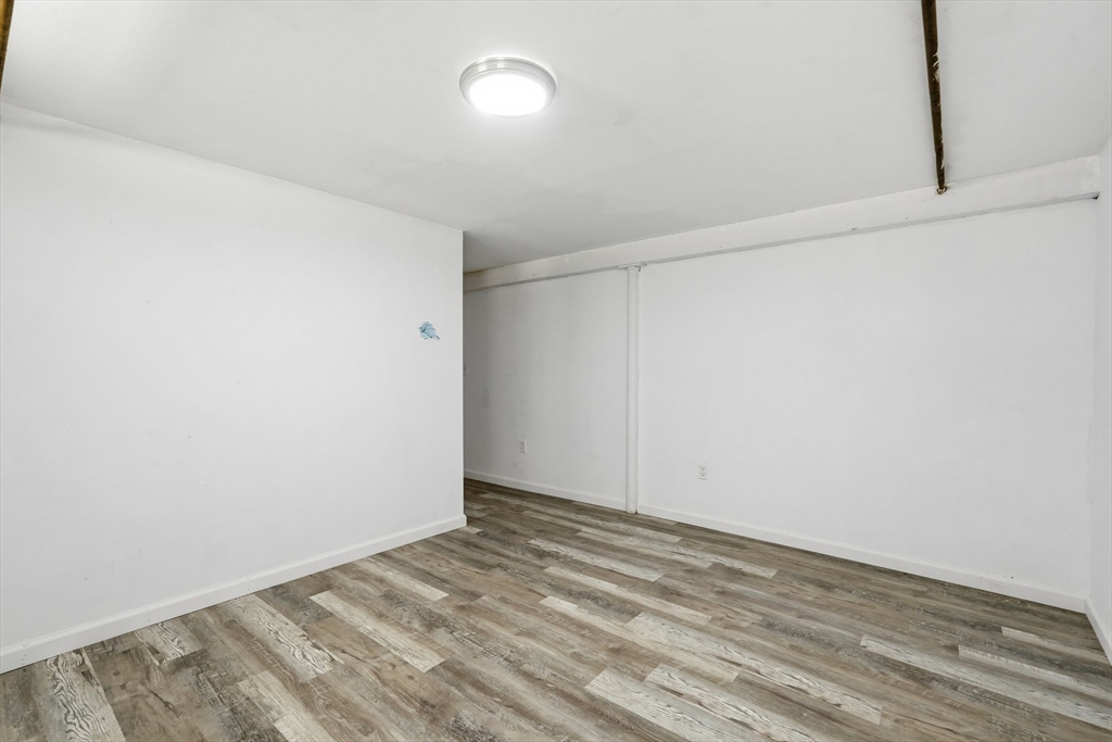 158 Devens St Property Photo 17