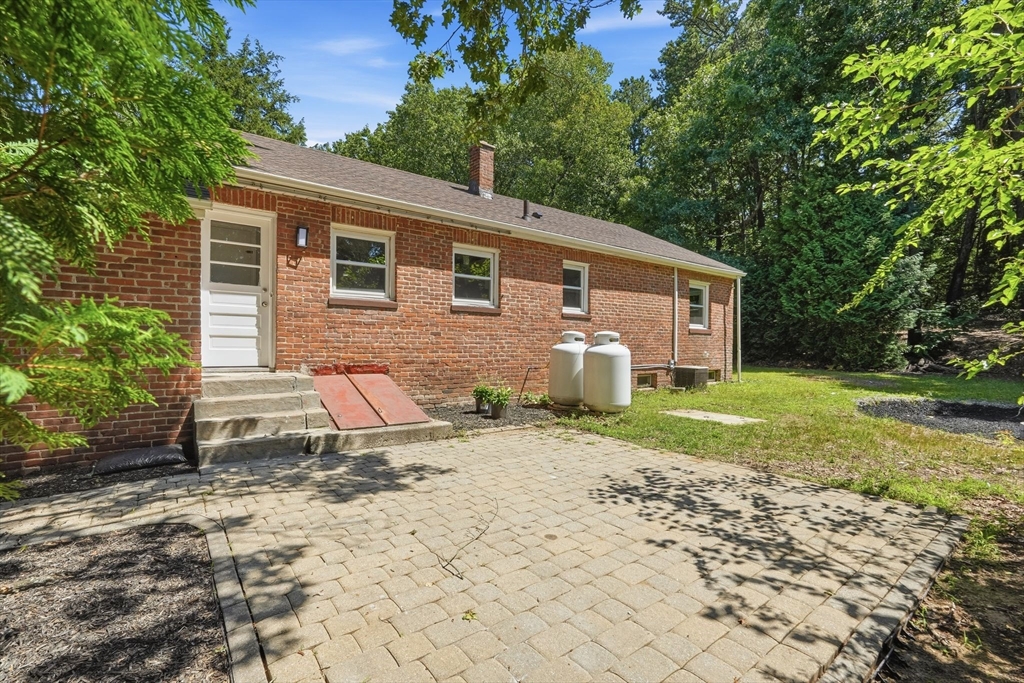 158 Devens St Property Photo 19