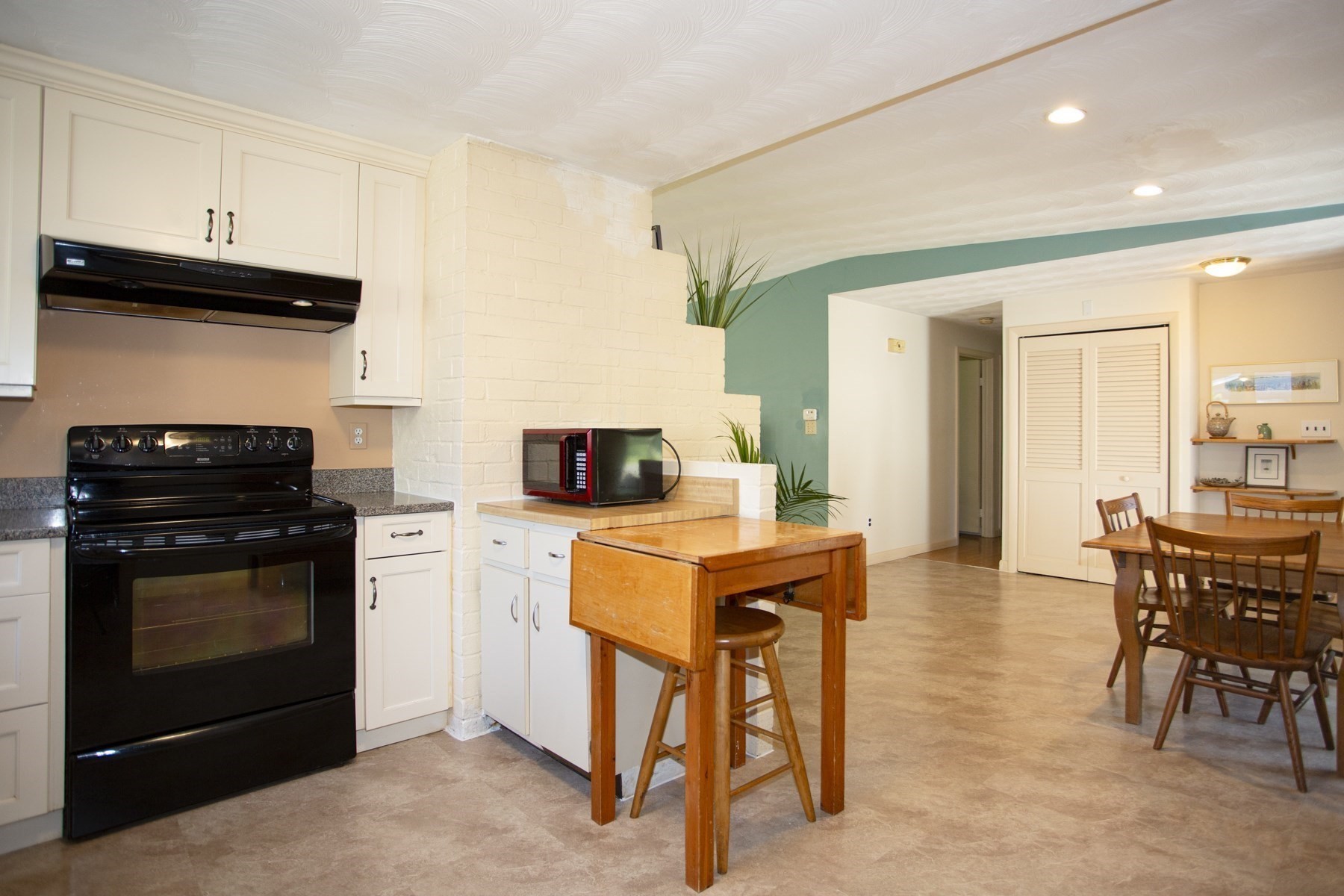 11 Mary Agnes Road Property Photo 3