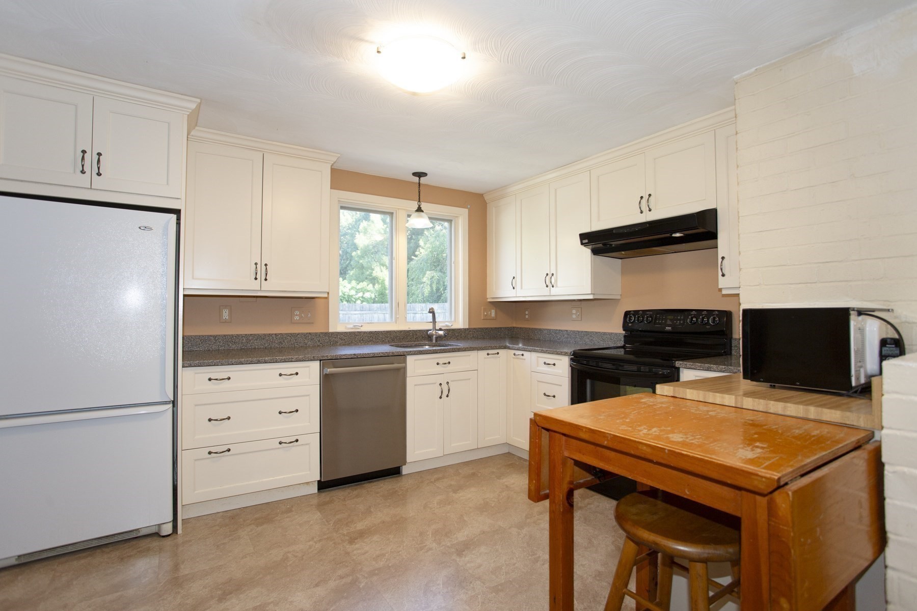 11 Mary Agnes Road Property Photo 8