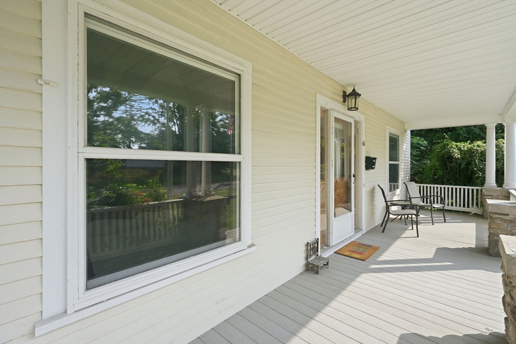 61 Church St Property Photo 6