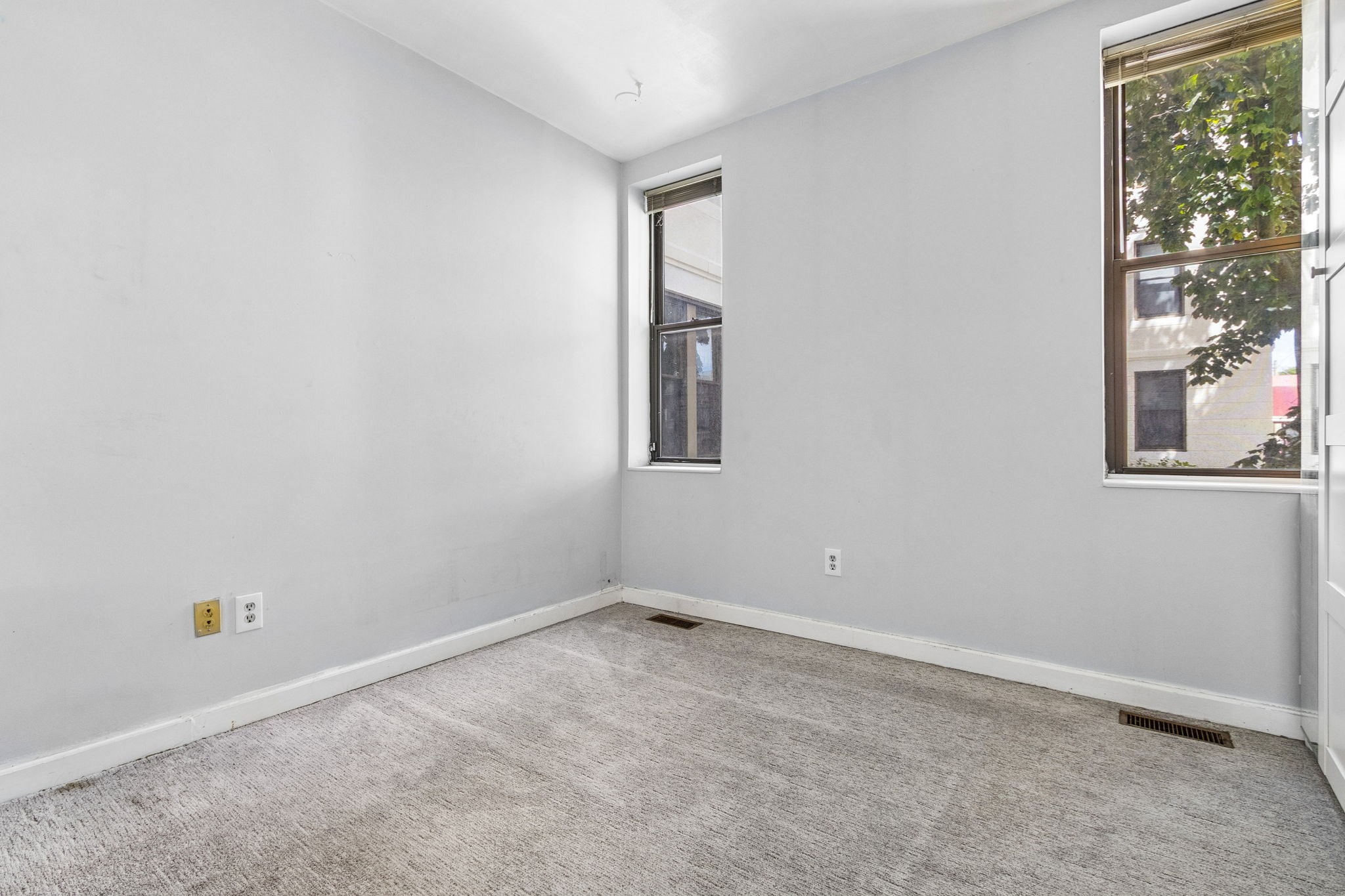 33 Brainerd Rd # 109 Property Photo 12