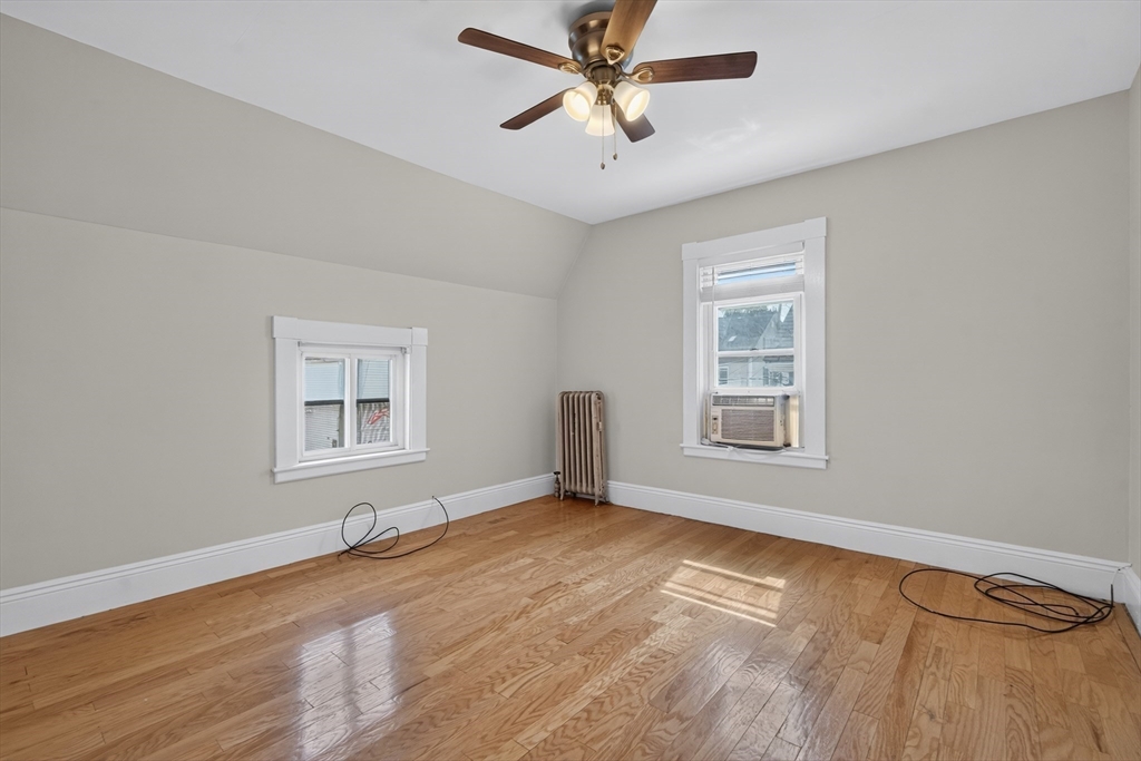 33 Pierpont St Property Photo 12
