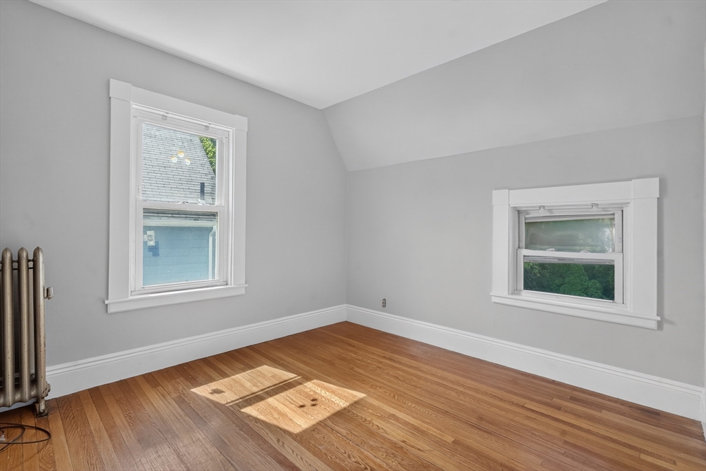 33 Pierpont St Property Photo 17