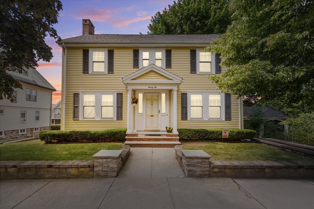 22 Gleason St
