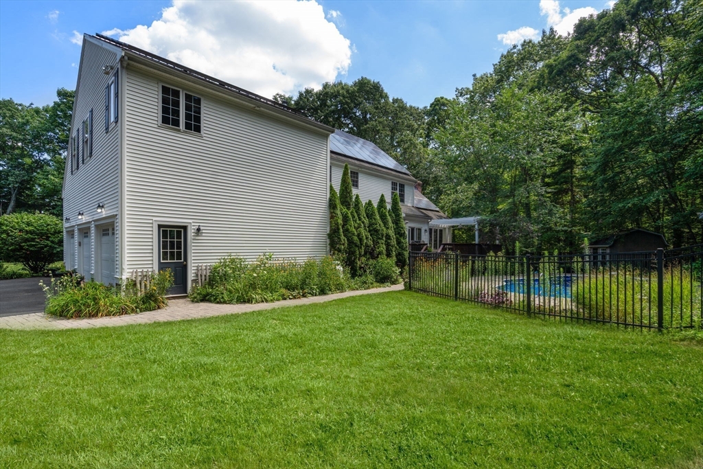 66 Glenview St Property Photo 39