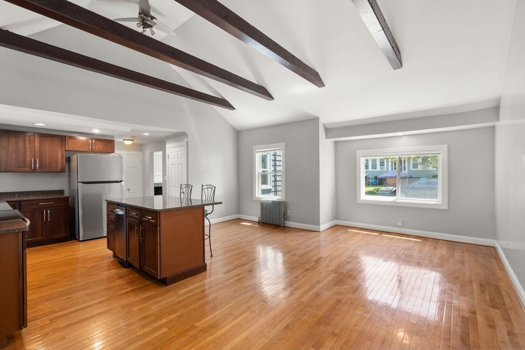 36 Russell St Property Photo 6