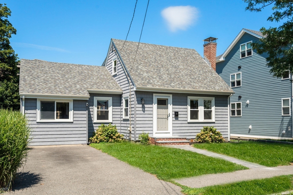 36 Russell St Property Photo 9