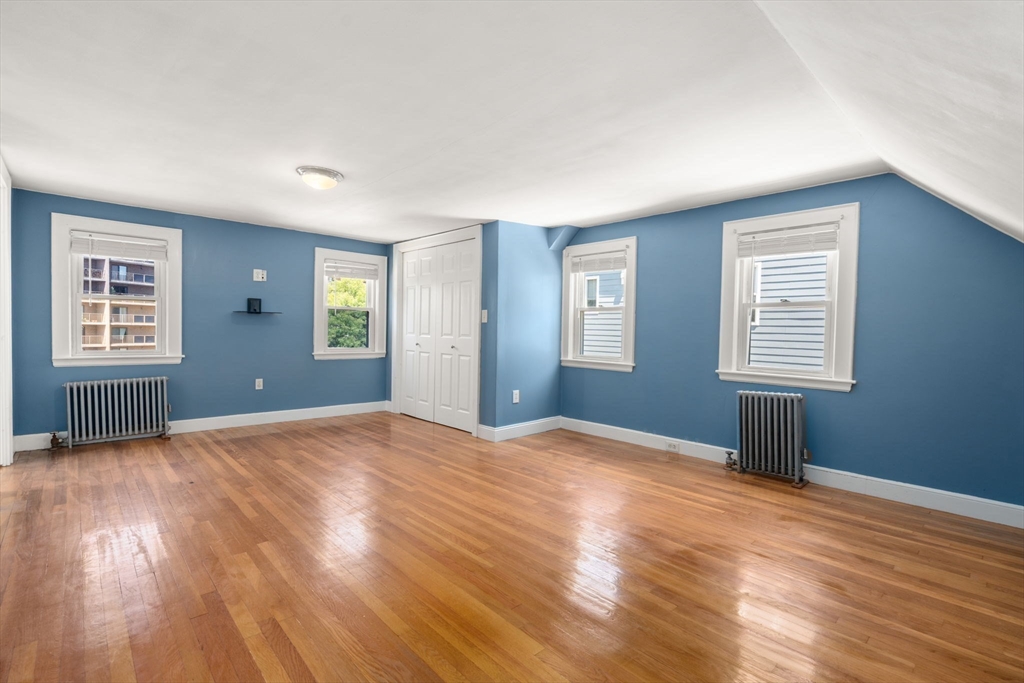 36 Russell St Property Photo 18