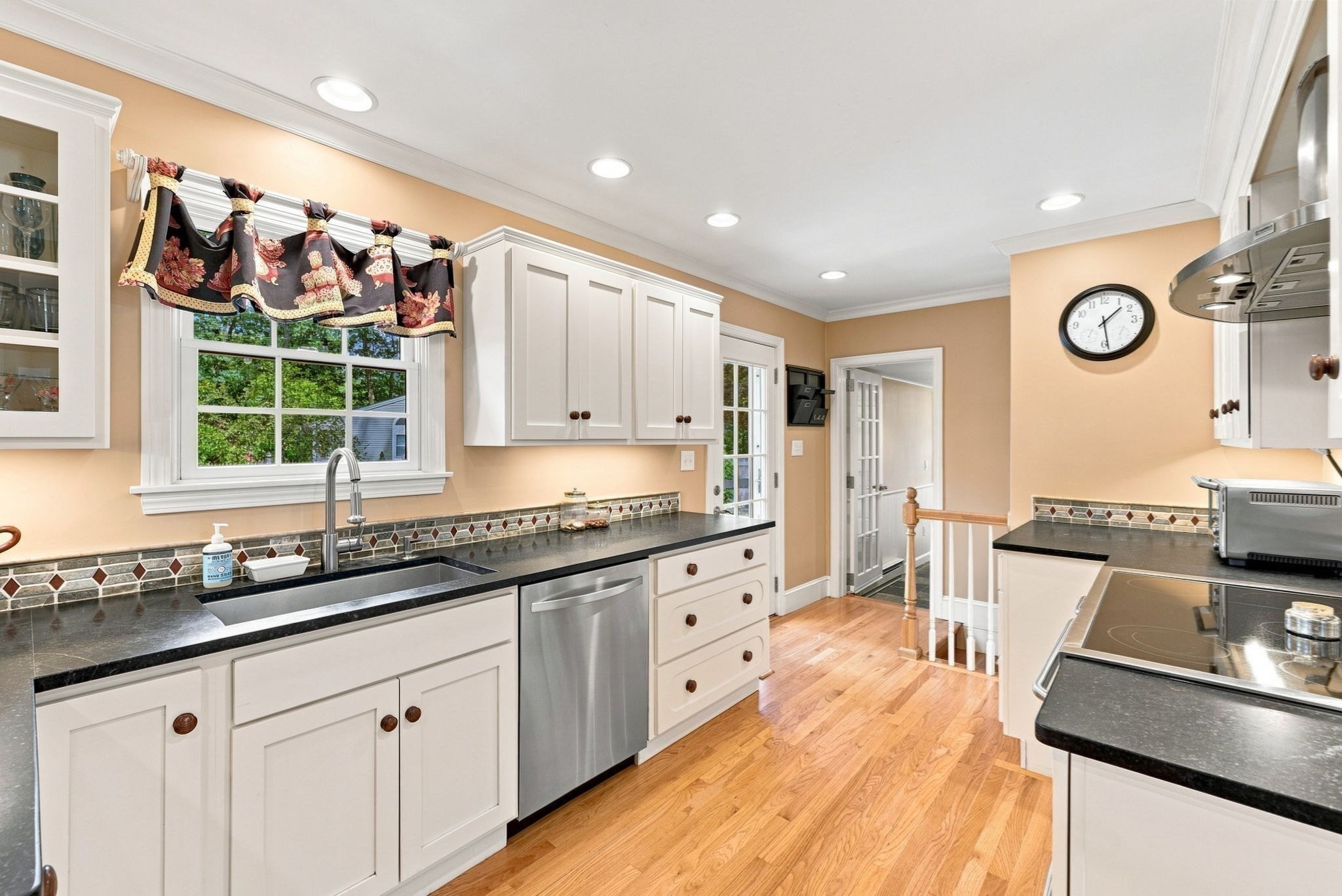 62 Walnut Road Property Photo 2