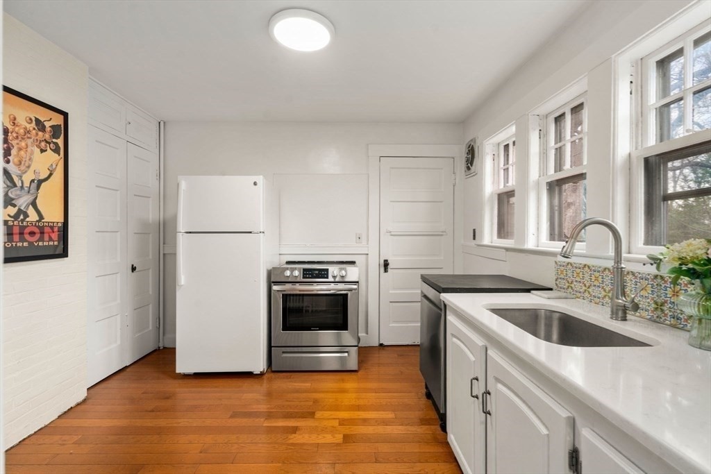 12 Leighton # 2 Property Photo 12