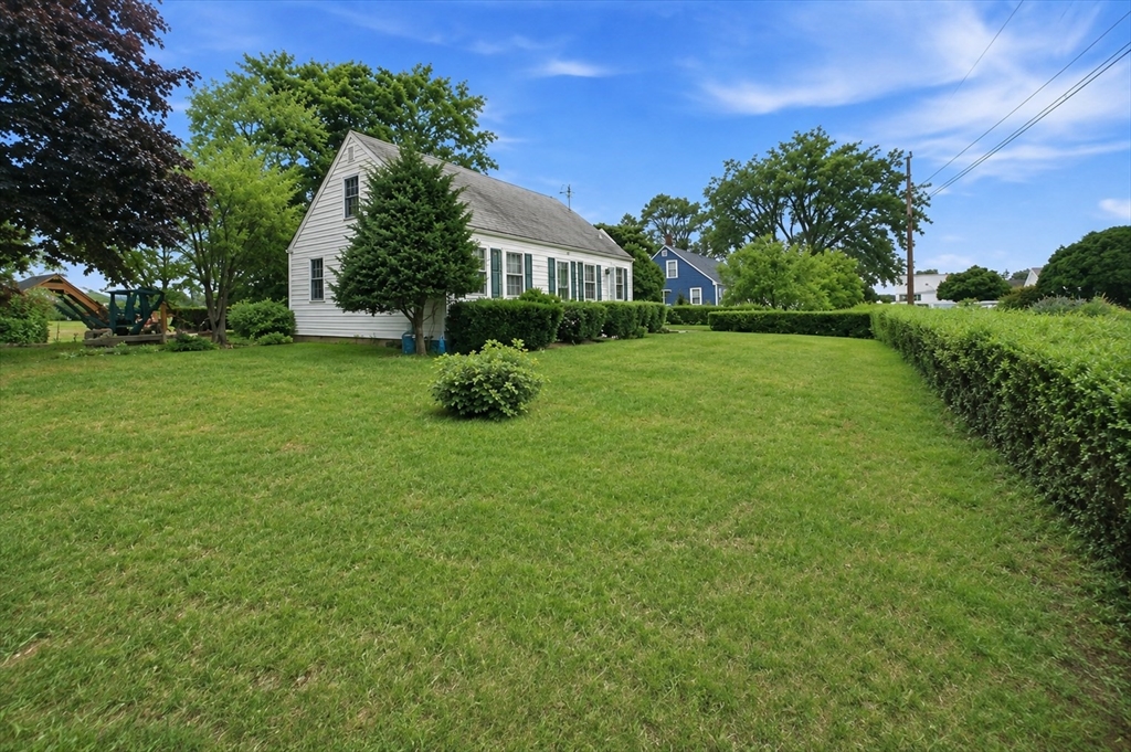 3 Lynn Ave Property Photo 8