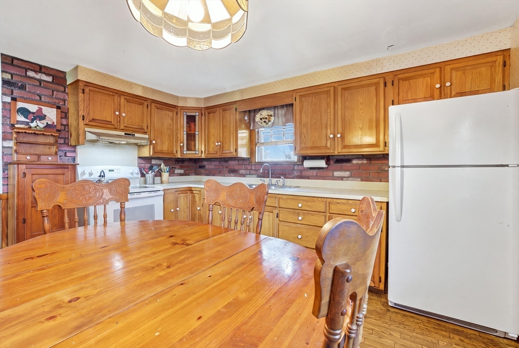 3 Lynn Ave Property Photo 22