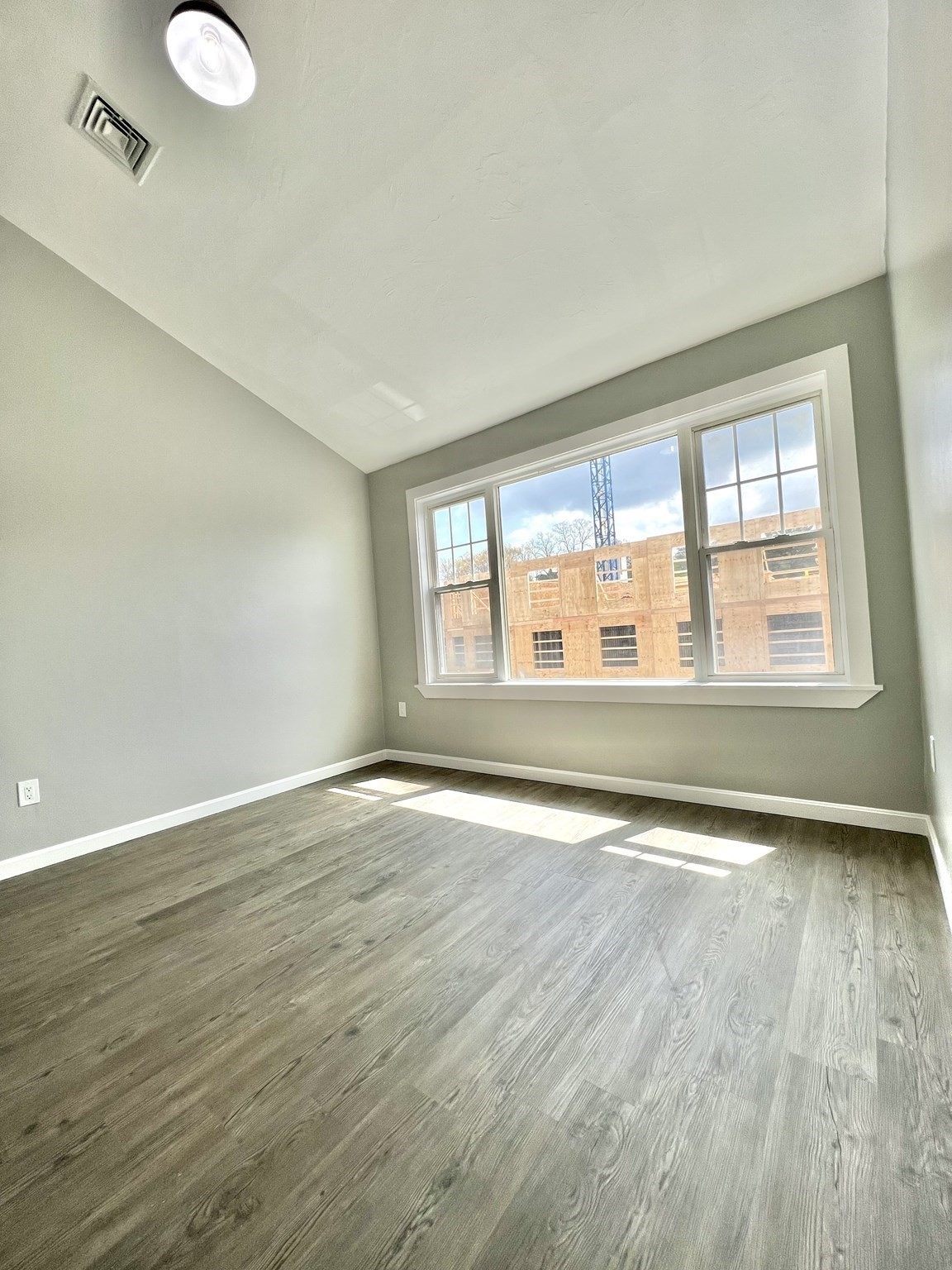 3381 Washington St # 3 Property Photo 15