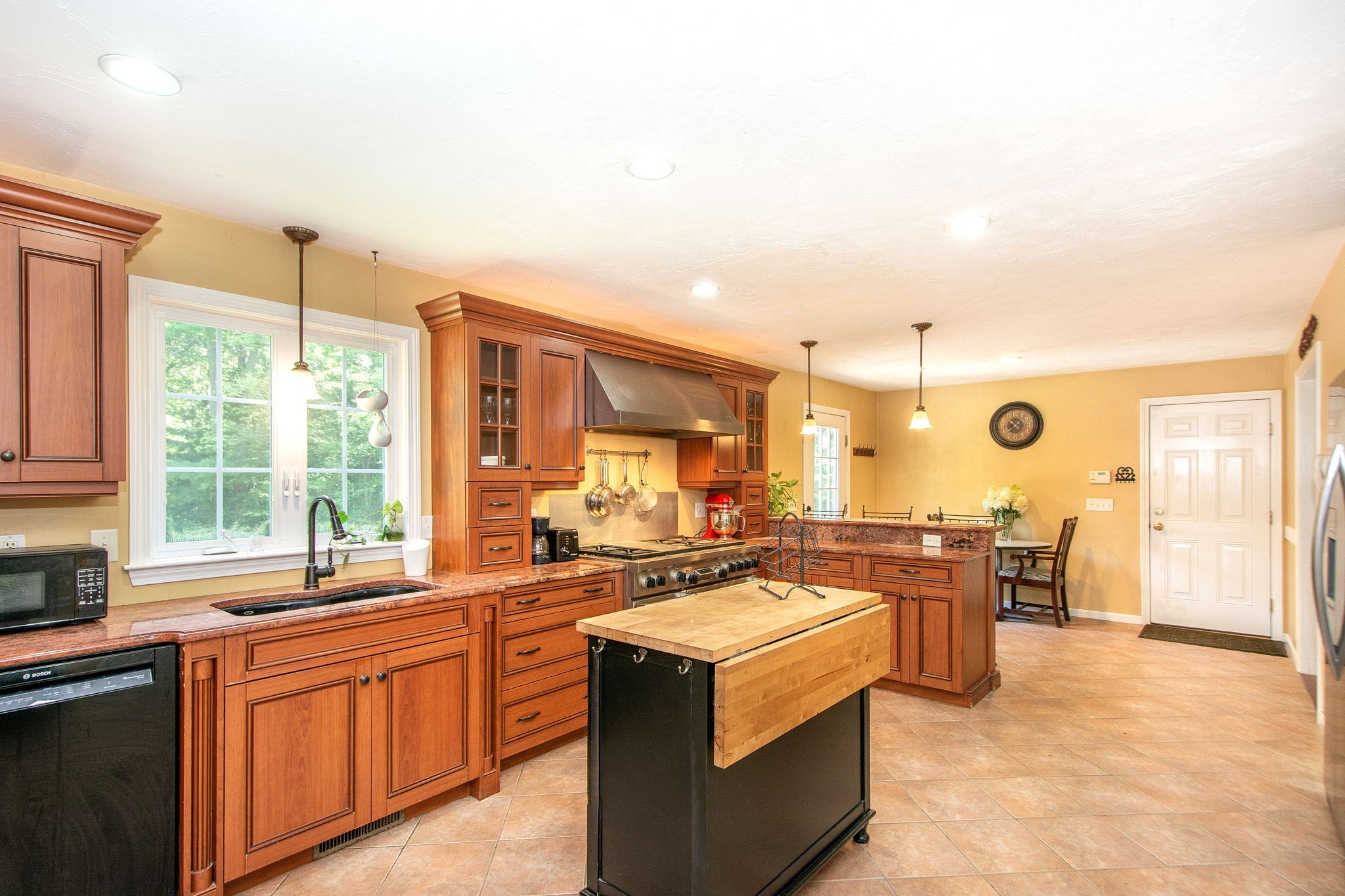 15 Hillside Lane Property Photo 14