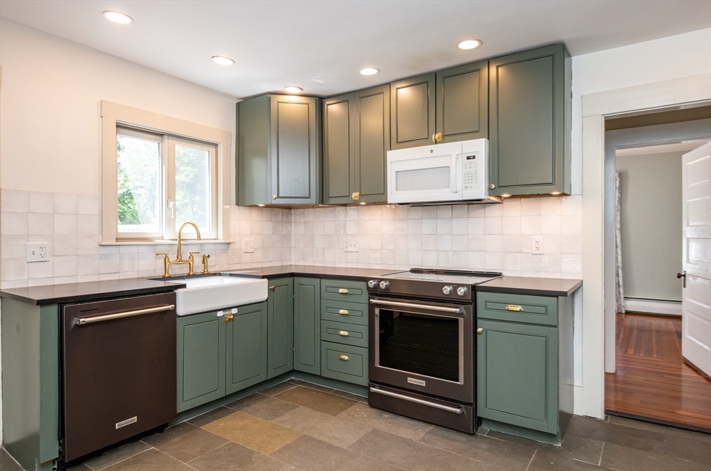 34 Lowell Road Property Photo 15