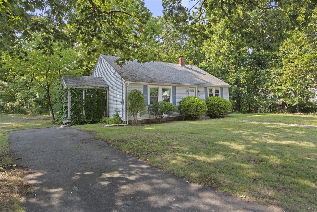 12 Cedar Ave Property Photo 3