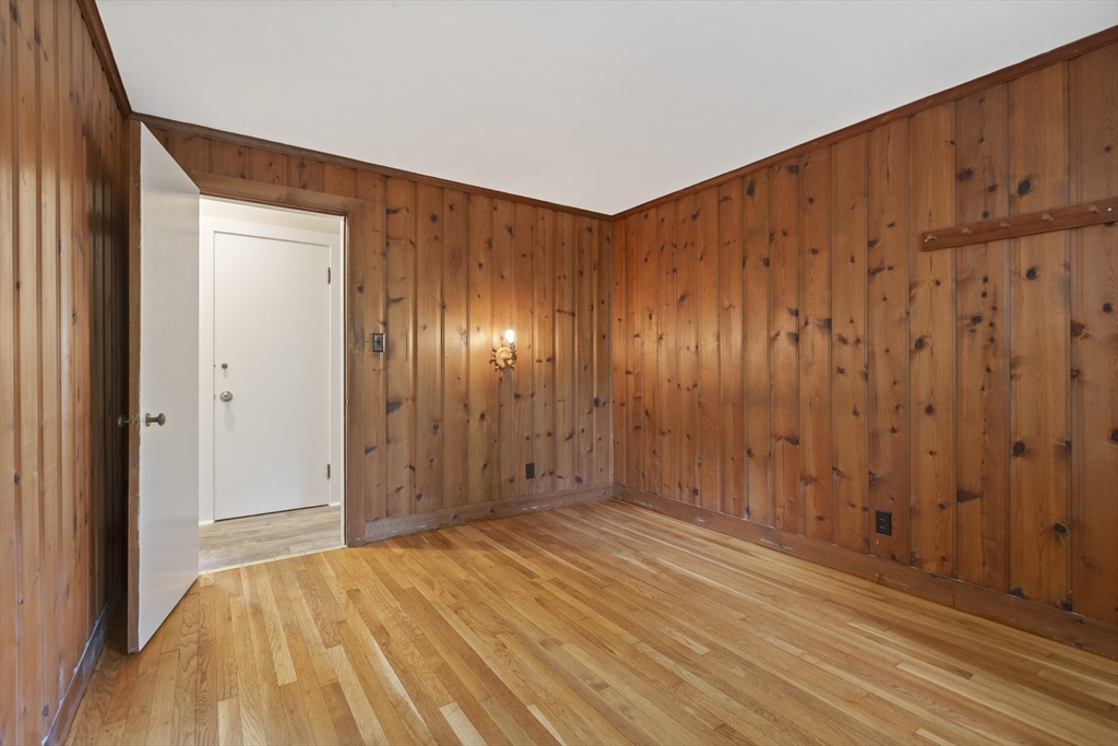 12 Cedar Ave Property Photo 17