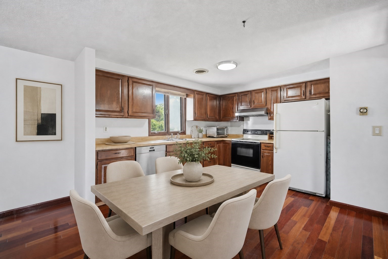 4 Baril Ln Property Photo 21
