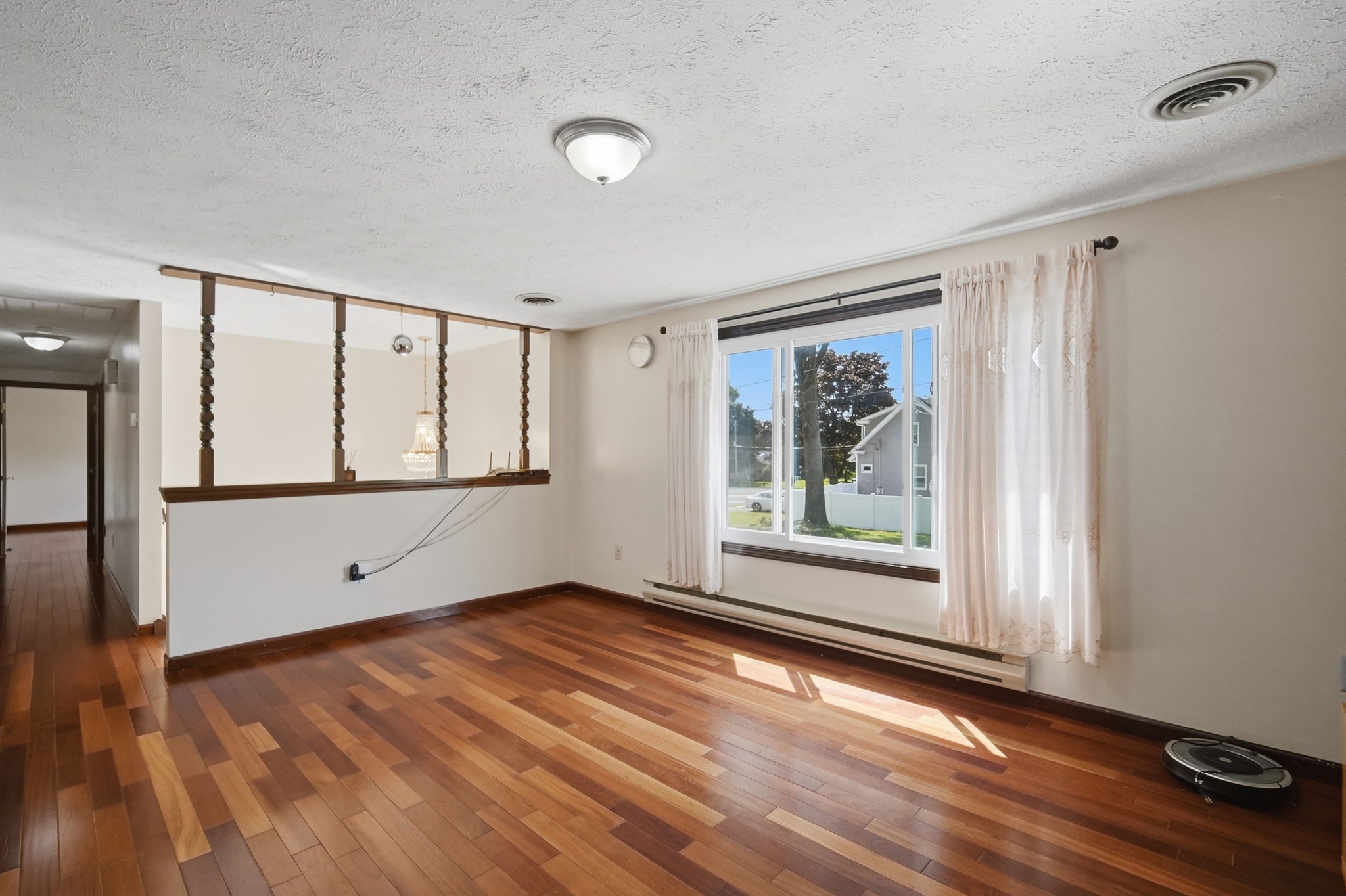 4 Baril Ln Property Photo 26
