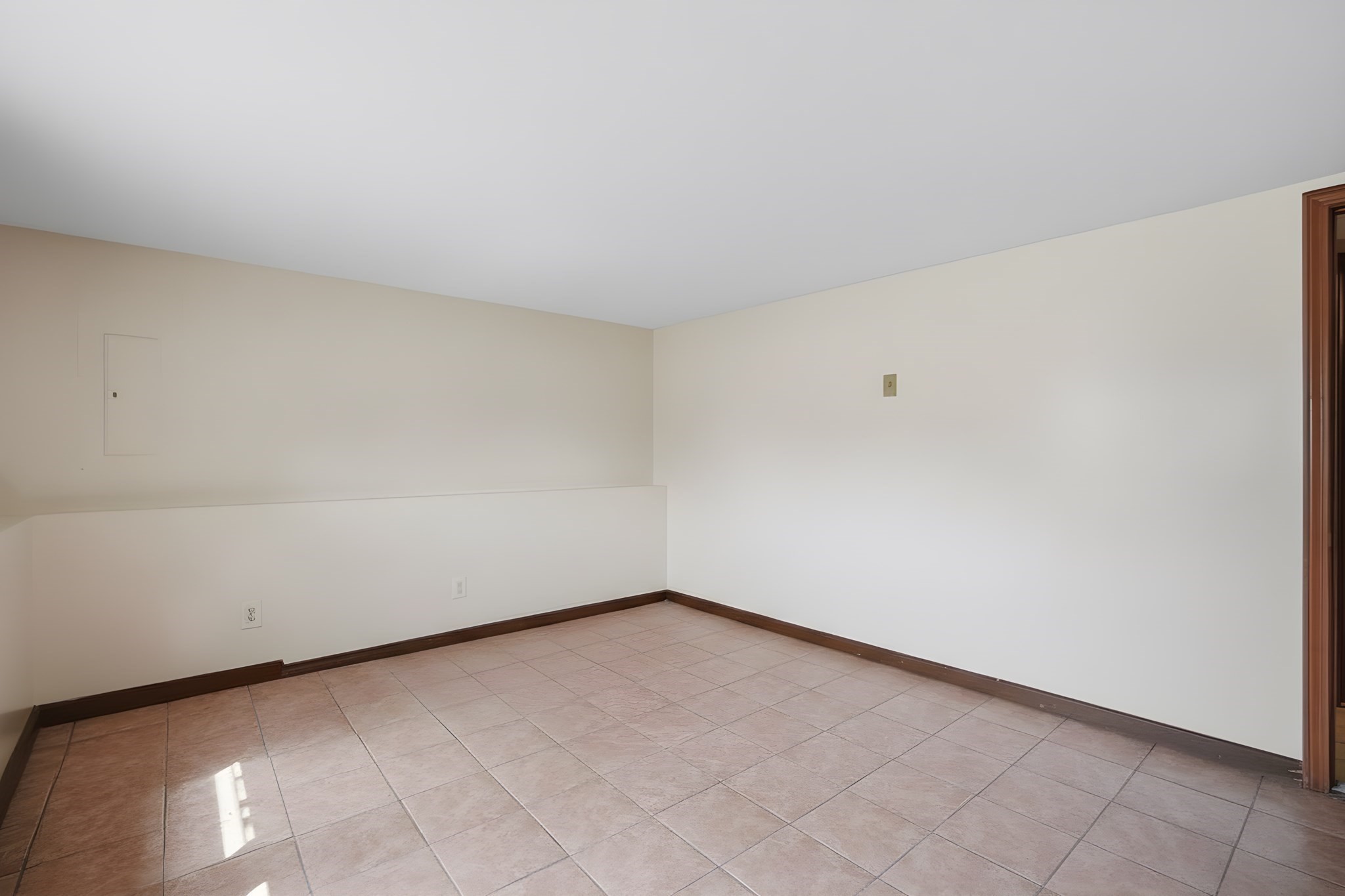 4 Baril Ln Property Photo 35